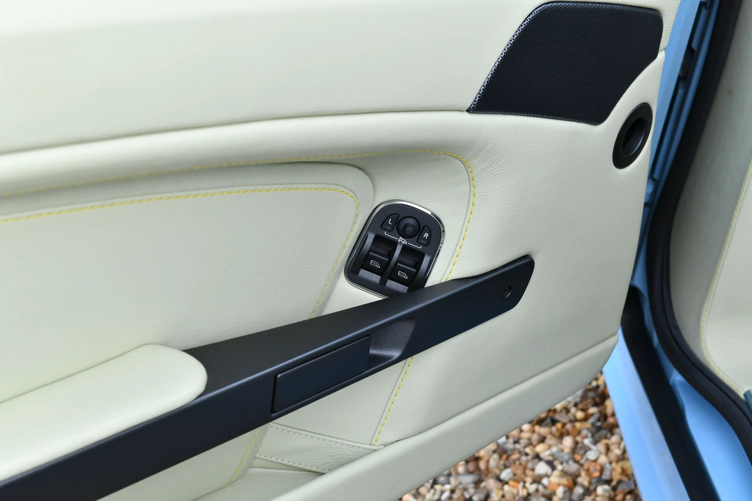 2010 Aston Martin V8 Vantage (2006-2017) - Image 21 of 31