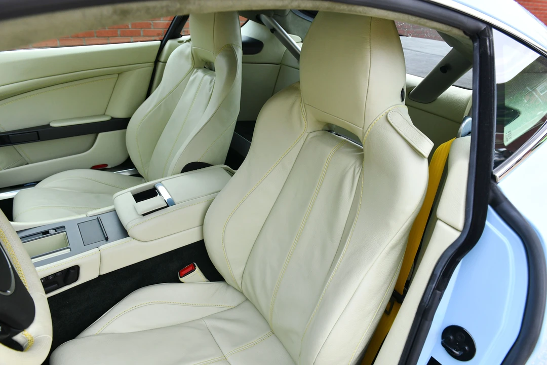 2010 Aston Martin V8 Vantage (2006-2017) - Image 19 of 31