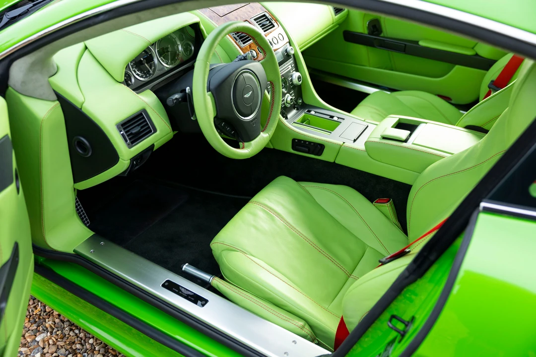 2010 Aston Martin V8 Vantage (2006-2017) - Image 6 of 26