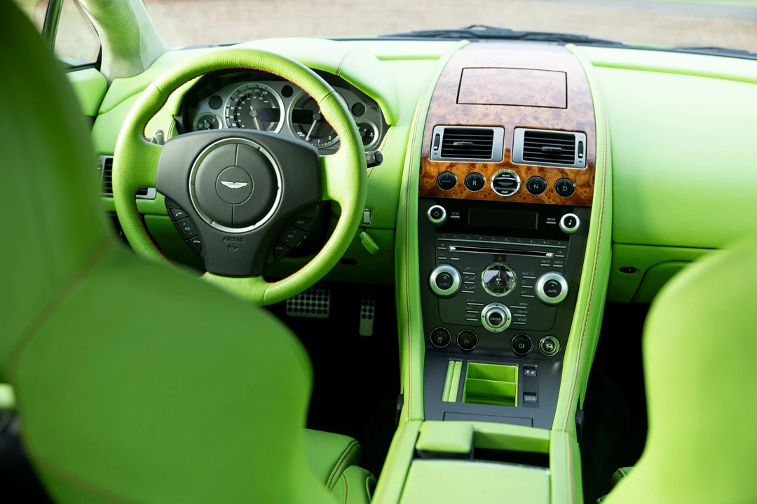 2010 Aston Martin V8 Vantage (2006-2017) - Image 4 of 26