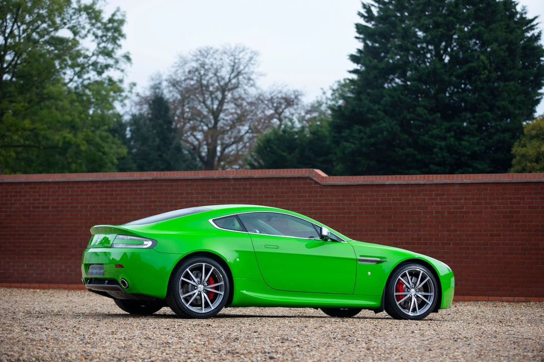 2010 Aston Martin V8 Vantage (2006-2017) - Image 8 of 26