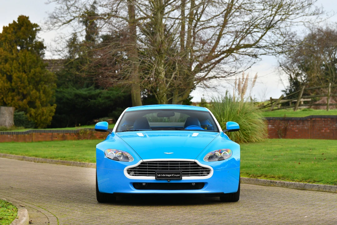 2010 Aston Martin V8 Vantage (2006-2017) - Image 15 of 31