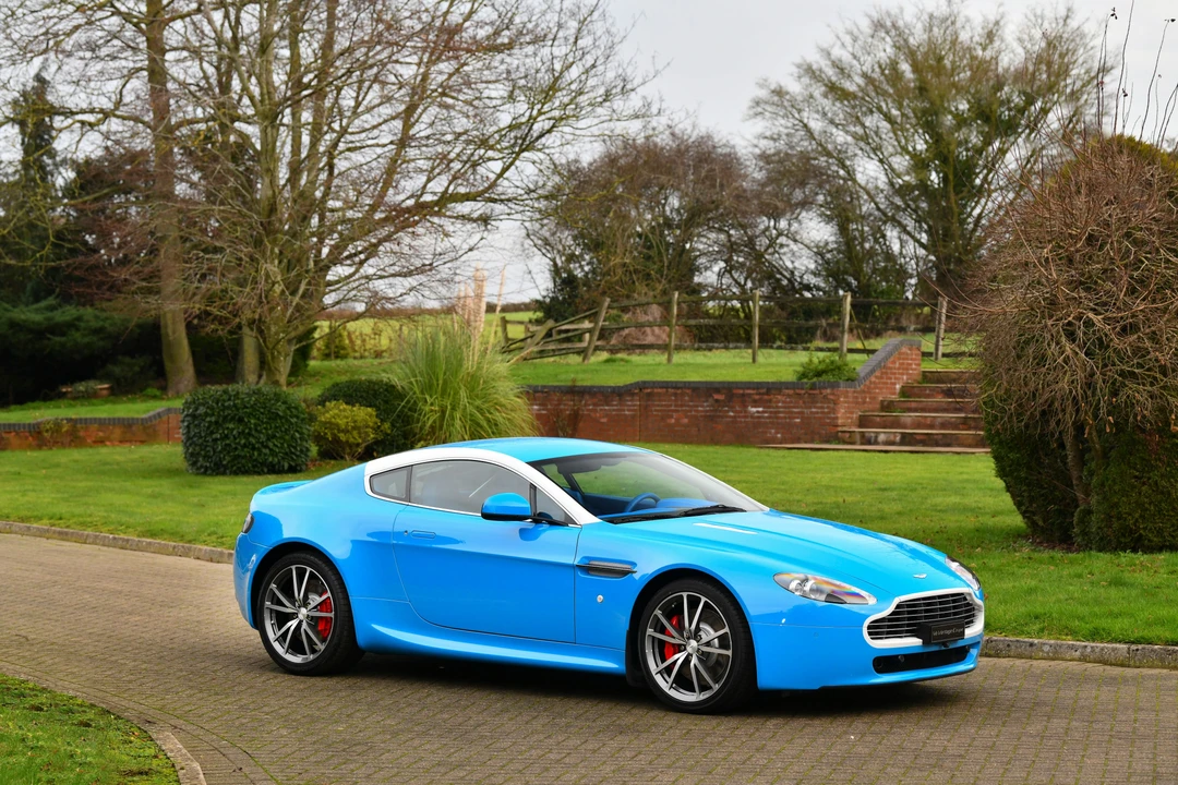 2010 Aston Martin V8 Vantage (2006-2017) - Image 6 of 31