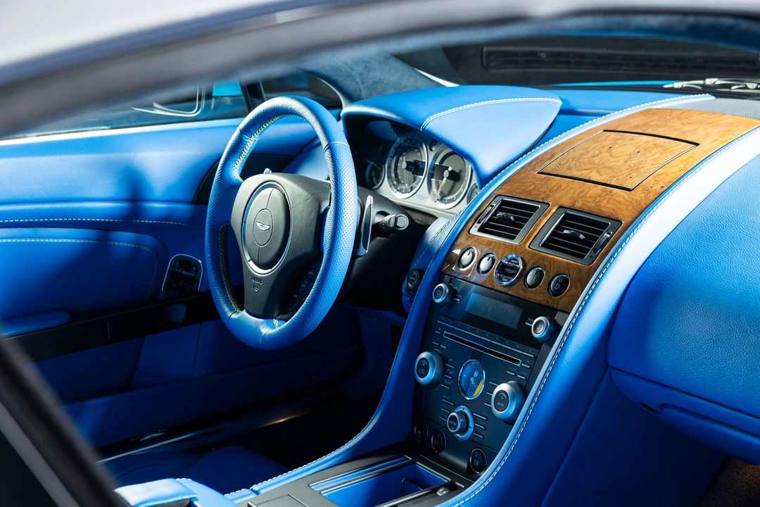 2010 Aston Martin V8 Vantage (2006-2017) - Image 30 of 31