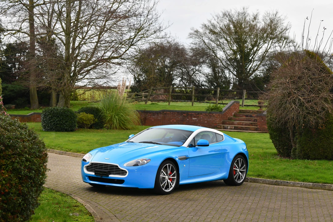 2010 Aston Martin V8 Vantage (2006-2017) - Image 2 of 31