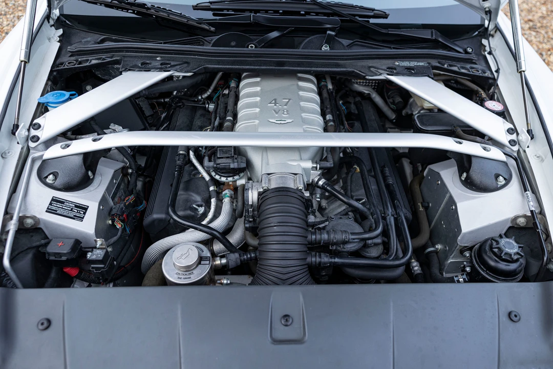 2010 Aston Martin V8 Vantage (2006-2017) - Image 29 of 31