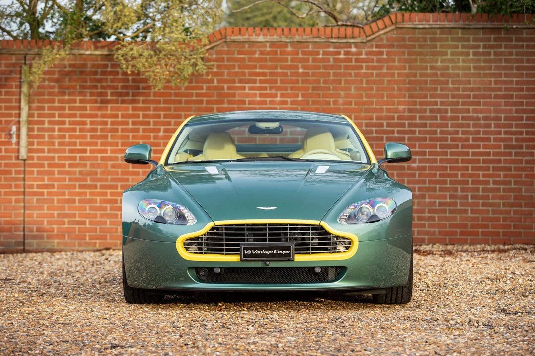 2010 Aston Martin V8 Vantage (2006-2017) - Image 16 of 31