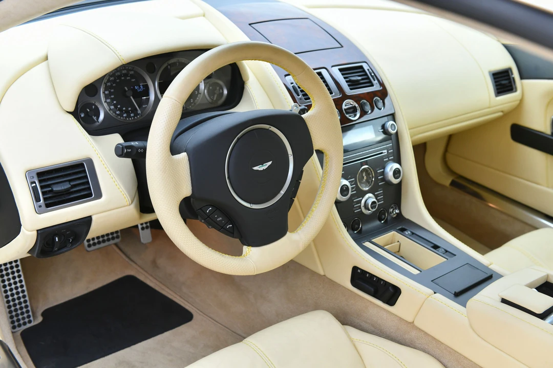 2010 Aston Martin V8 Vantage (2006-2017) - Image 22 of 31