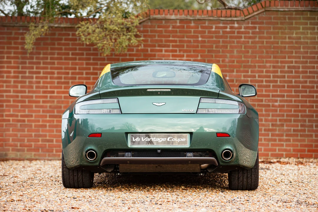 2010 Aston Martin V8 Vantage (2006-2017) - Image 18 of 31