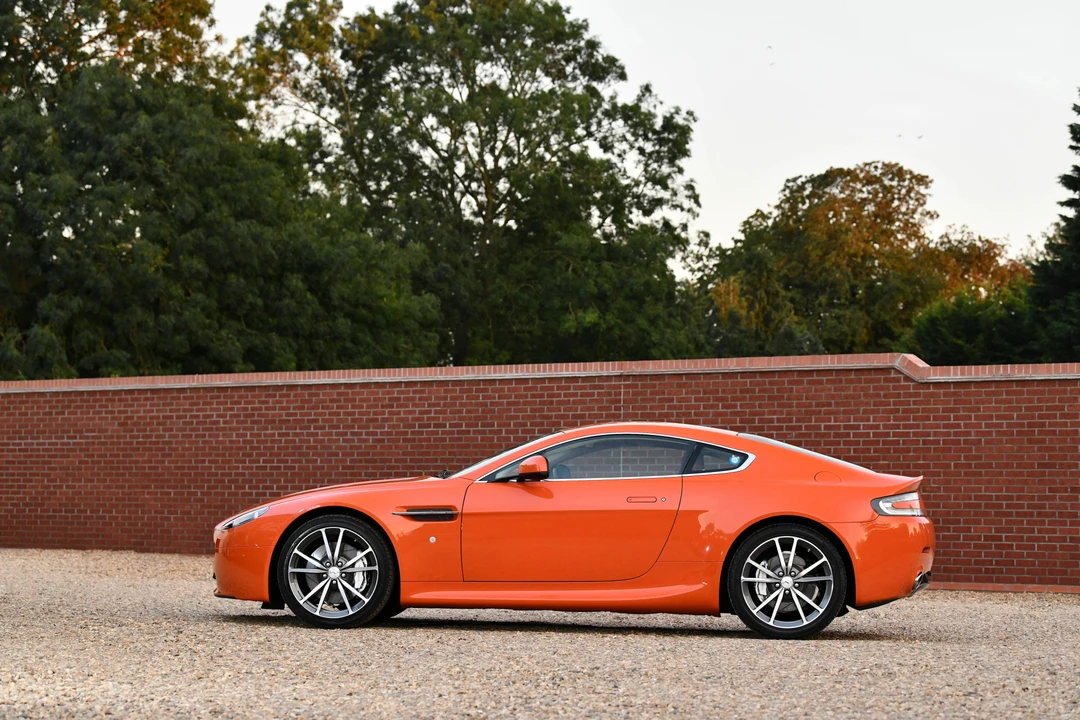 2010 Aston Martin V8 Vantage (2006-2017) - Image 20 of 31