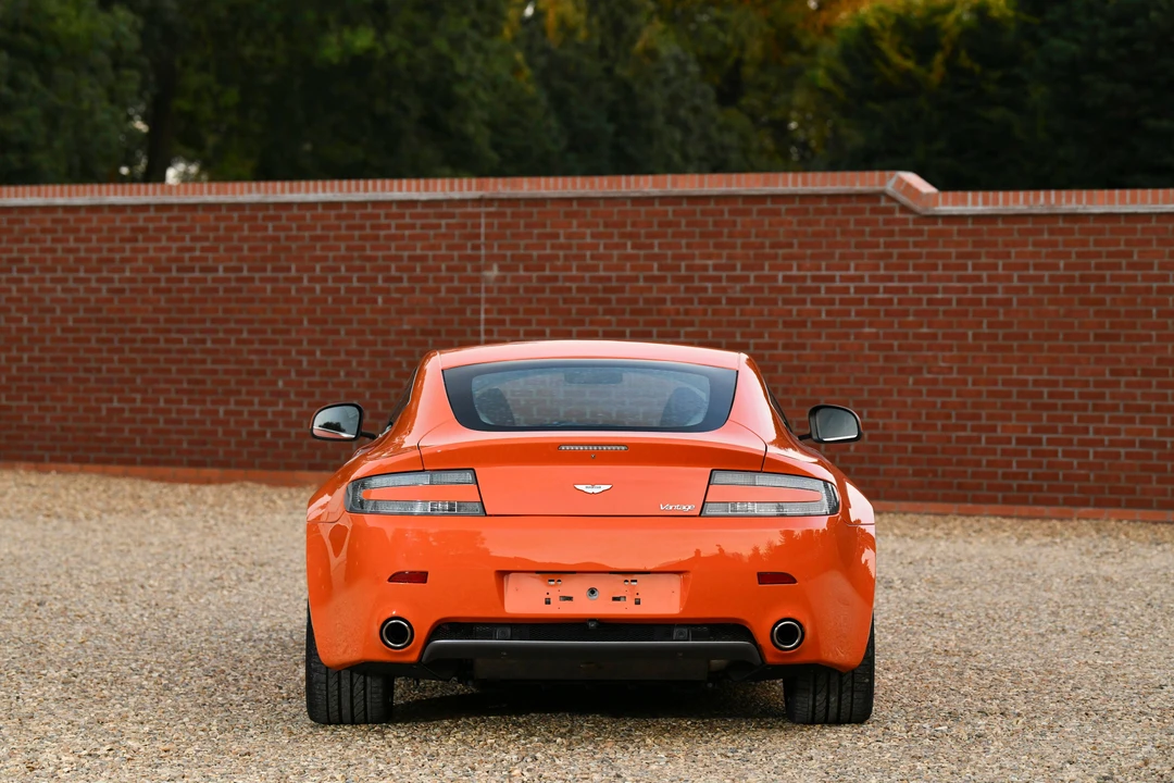 2010 Aston Martin V8 Vantage (2006-2017) - Image 17 of 31