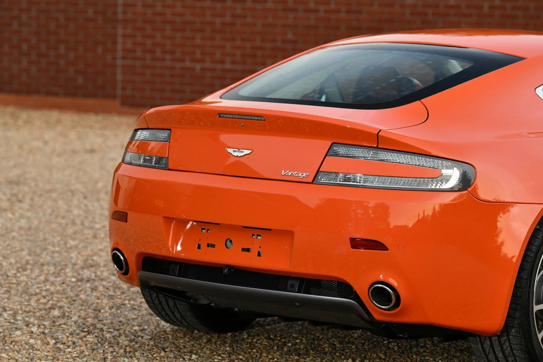 2010 Aston Martin V8 Vantage (2006-2017) - Image 12 of 31