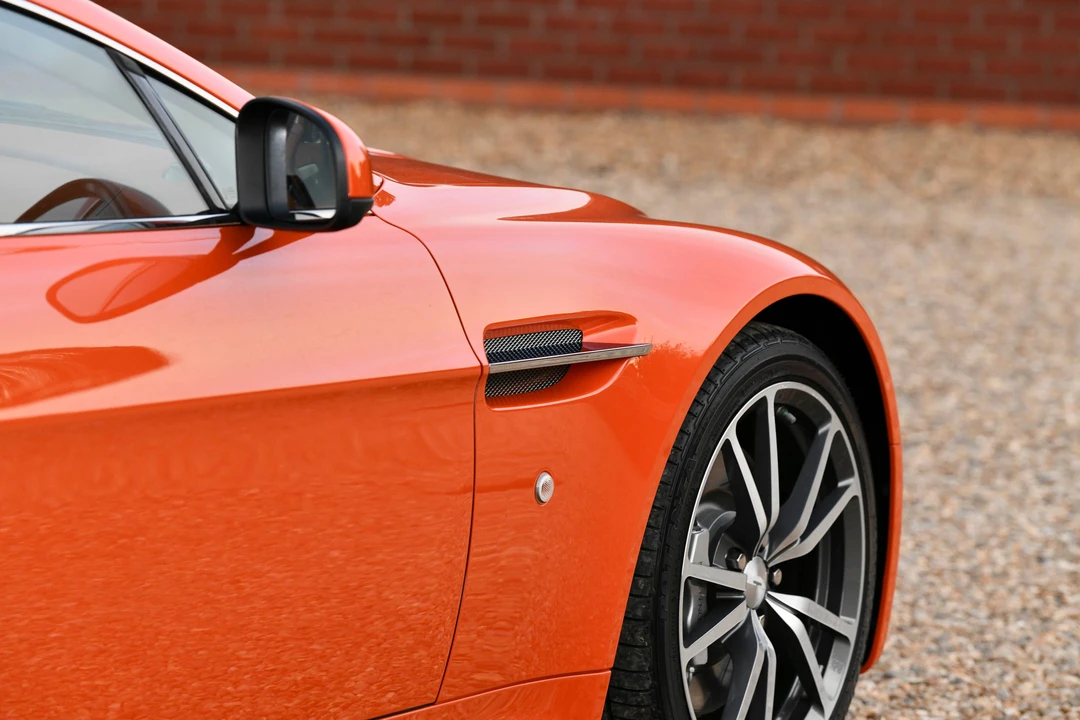 2010 Aston Martin V8 Vantage (2006-2017) - Image 14 of 31