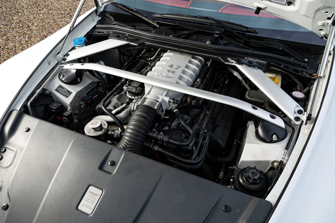 2010 Aston Martin V8 Vantage (2006-2017) - Image 14 of 19