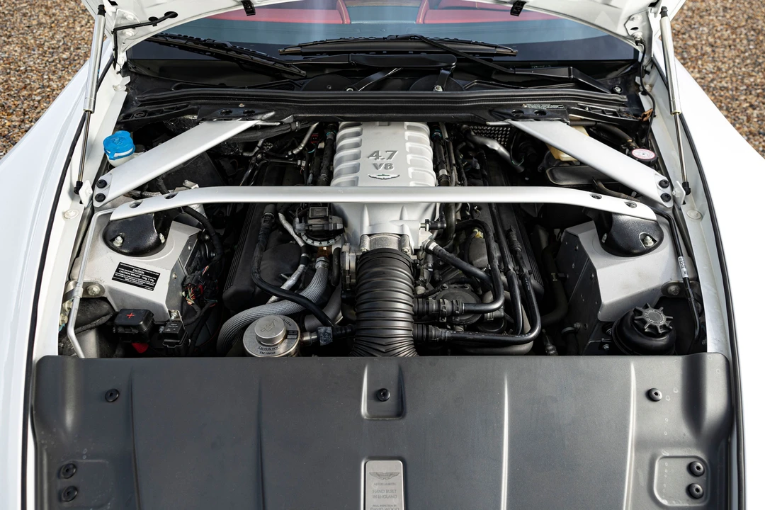 2010 Aston Martin V8 Vantage (2006-2017) - Image 17 of 19
