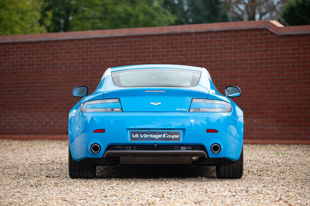 2010 Aston Martin V8 Vantage (2006-2017) - Image 11 of 21