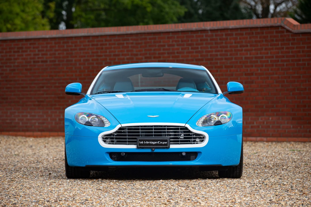 2010 Aston Martin V8 Vantage (2006-2017) - Image 17 of 21