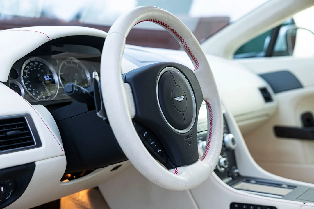 2010 Aston Martin V8 Vantage (2006-2017) - Image 30 of 31