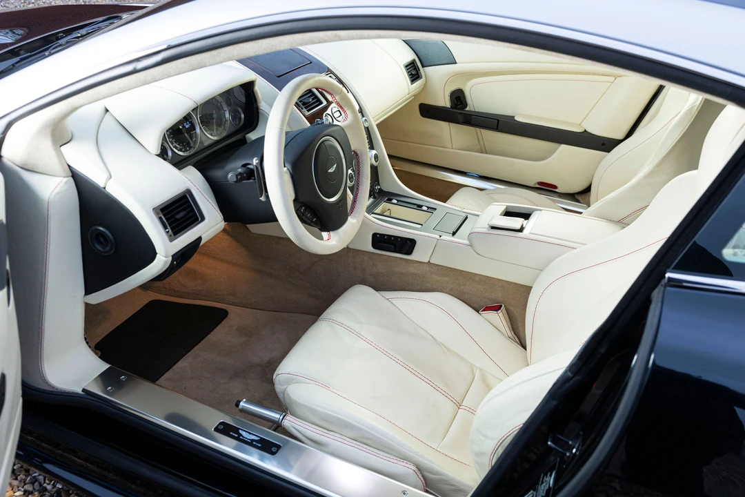 2010 Aston Martin V8 Vantage (2006-2017) - Image 22 of 31