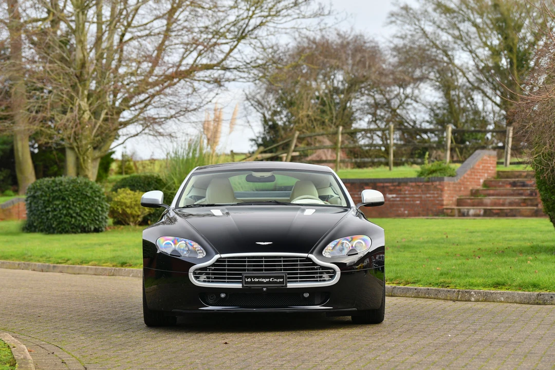 2010 Aston Martin V8 Vantage (2006-2017) - Image 20 of 31