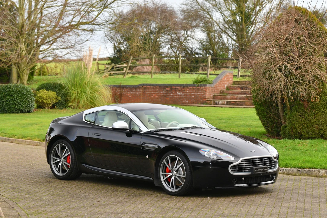 2010 Aston Martin V8 Vantage (2006-2017) - Image 10 of 31
