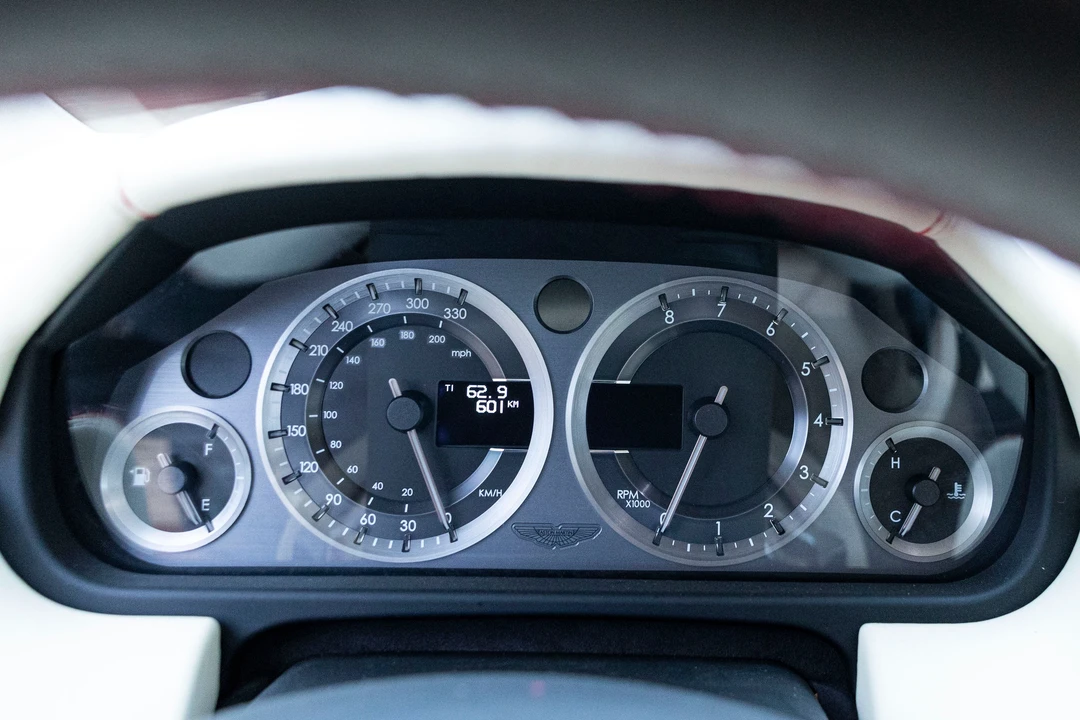 2010 Aston Martin V8 Vantage (2006-2017) - Image 28 of 31