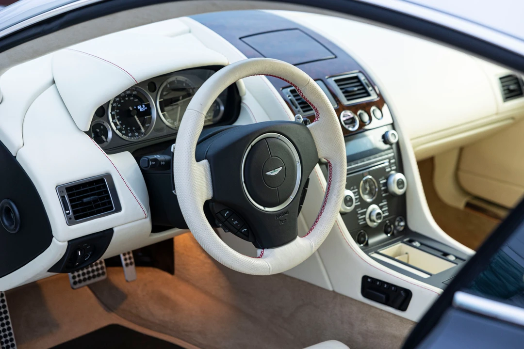2010 Aston Martin V8 Vantage (2006-2017) - Image 26 of 31