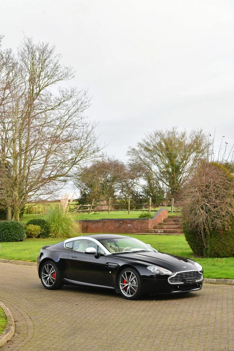 2010 Aston Martin V8 Vantage (2006-2017) - Image 9 of 31