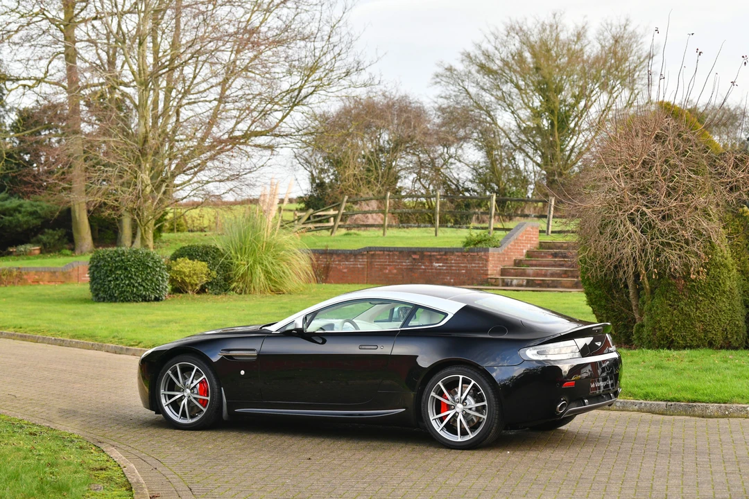 2010 Aston Martin V8 Vantage (2006-2017) - Image 16 of 31