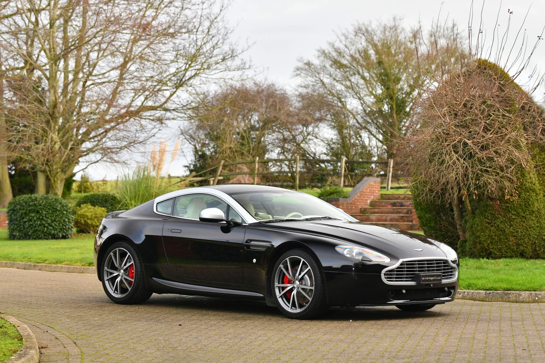 2010 Aston Martin V8 Vantage (2006-2017) - Image 7 of 31