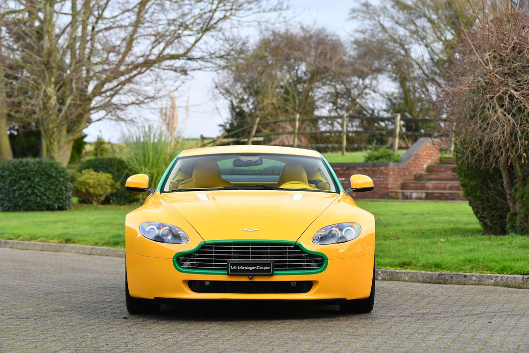 2010 Aston Martin V8 Vantage (2006-2017) - Image 8 of 31