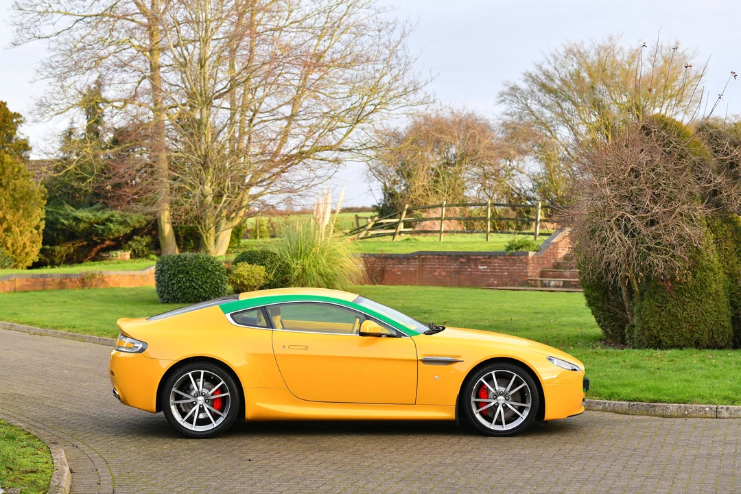 2010 Aston Martin V8 Vantage (2006-2017) - Image 7 of 31