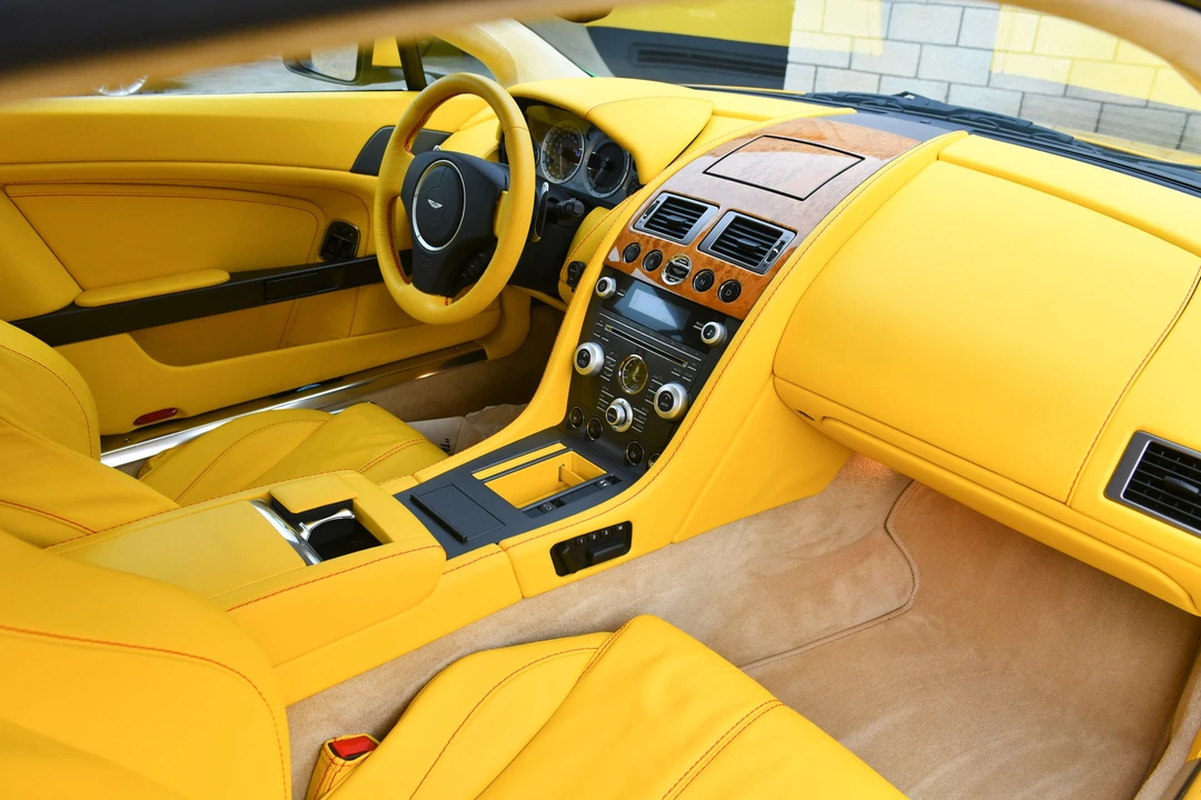 2010 Aston Martin V8 Vantage (2006-2017) - Image 25 of 31