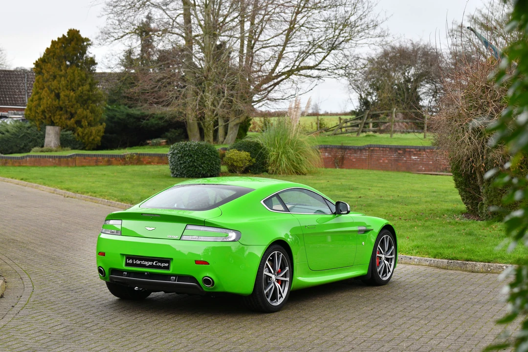 2010 Aston Martin V8 Vantage (2006-2017) - Image 7 of 30