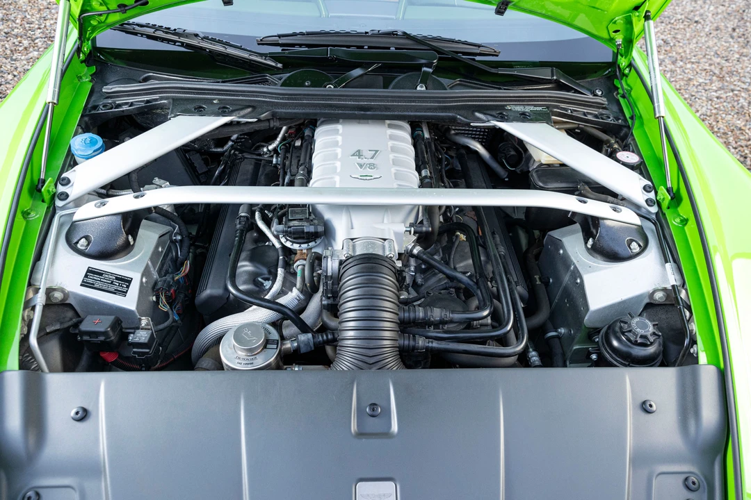 2010 Aston Martin V8 Vantage (2006-2017) - Image 29 of 30