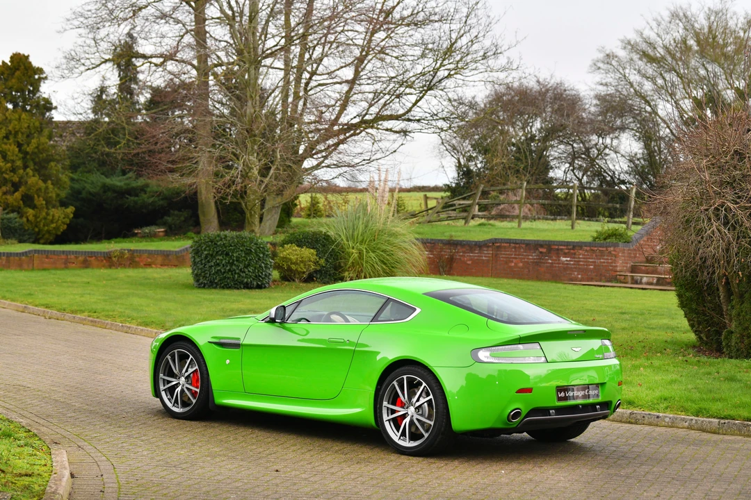 2010 Aston Martin V8 Vantage (2006-2017) - Image 6 of 30