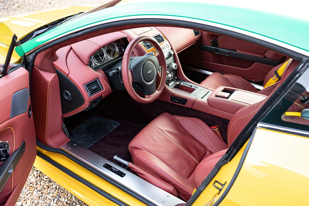 2010 Aston Martin V8 Vantage (2006-2017) - Image 6 of 25