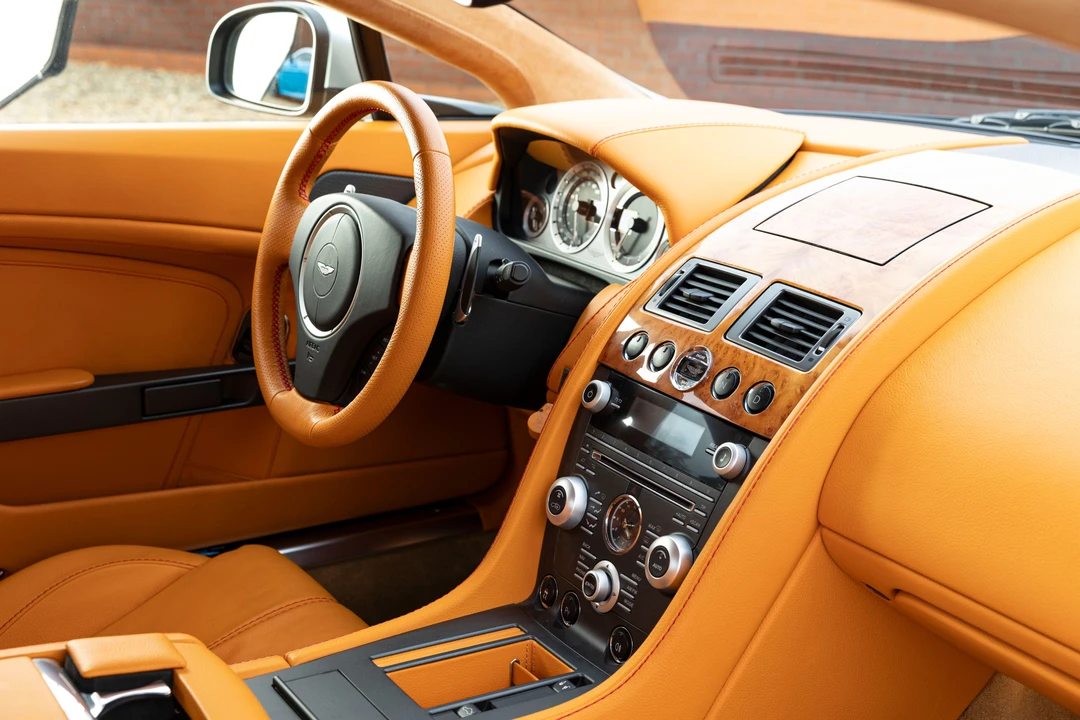 2010 Aston Martin V8 Vantage (2006-2017) - Image 6 of 25