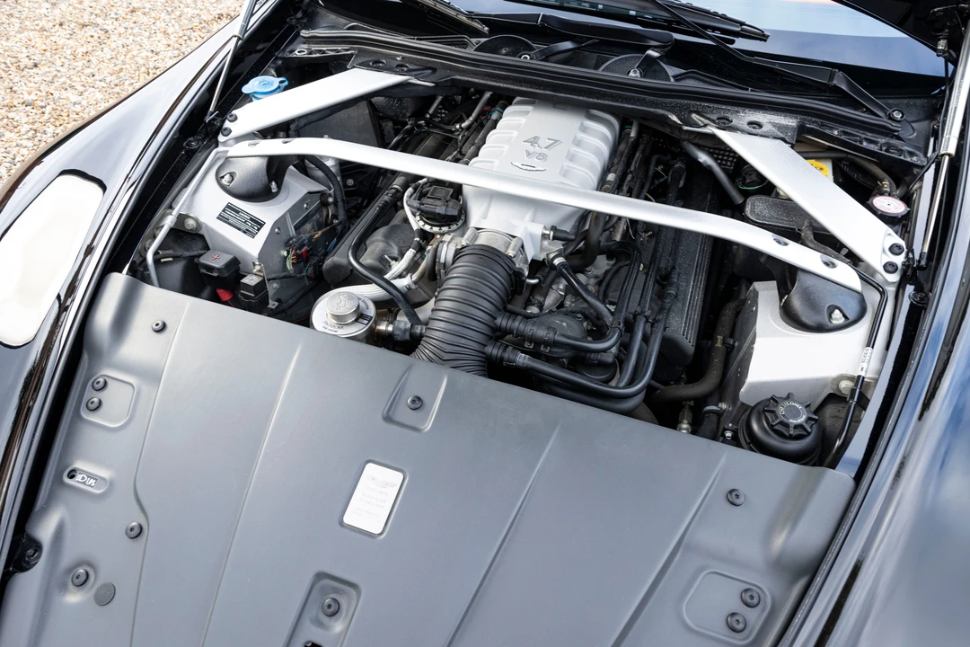 2010 Aston Martin V8 Vantage (2006-2017) - Image 21 of 25