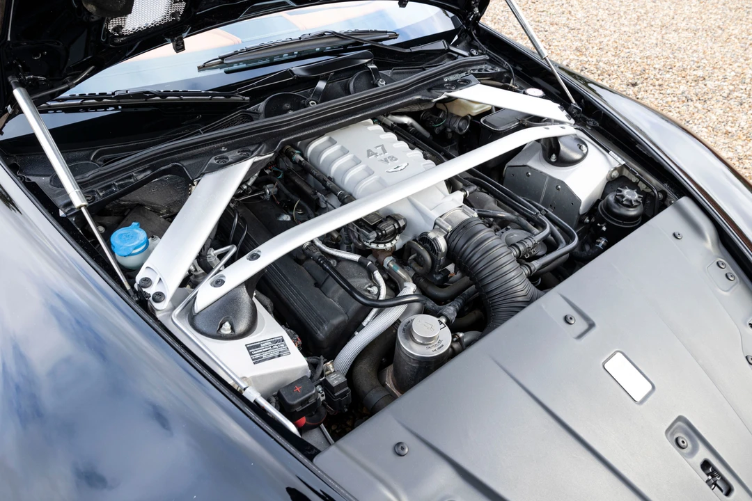 2010 Aston Martin V8 Vantage (2006-2017) - Image 18 of 25