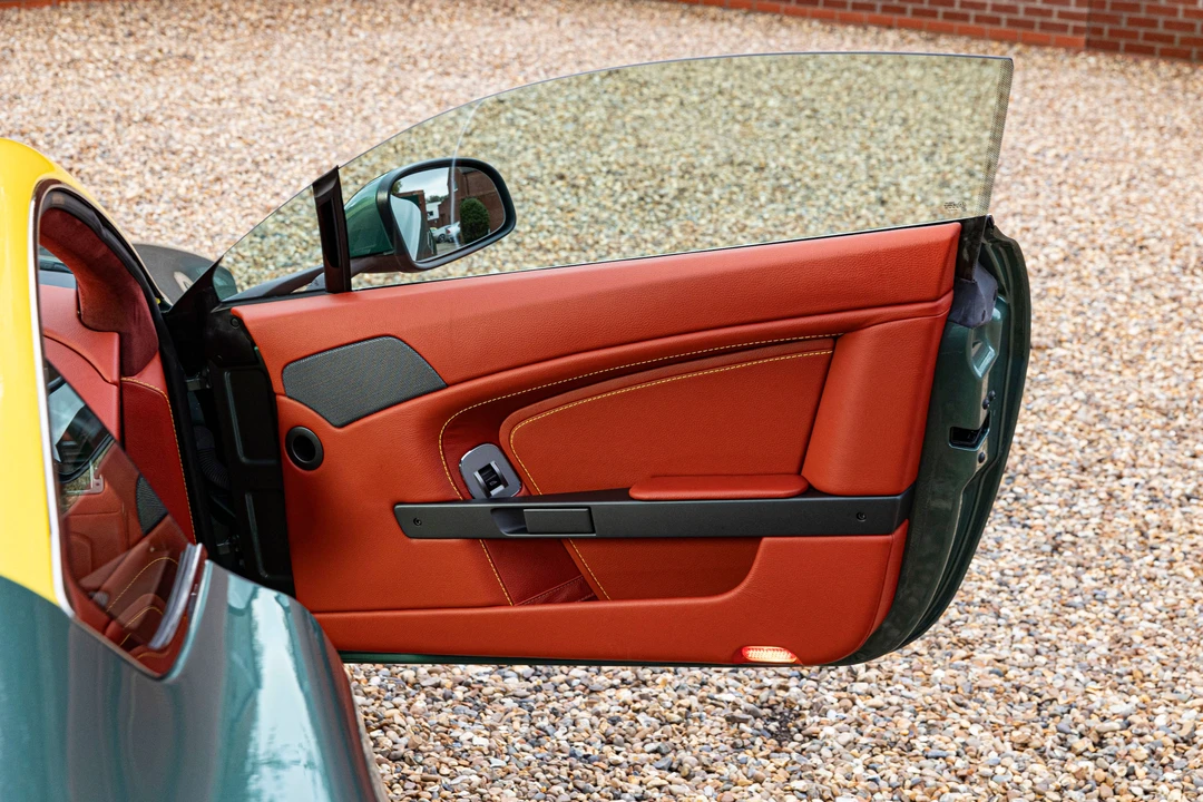 2010 Aston Martin V8 Vantage (2006-2017) - Image 19 of 24