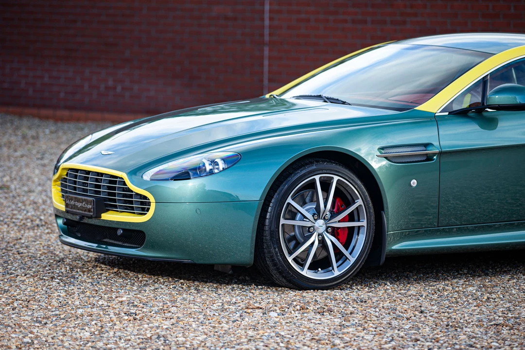 2010 Aston Martin V8 Vantage (2006-2017) - Image 11 of 24