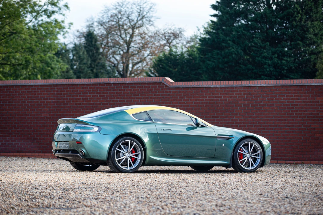 2010 Aston Martin V8 Vantage (2006-2017) - Image 9 of 24