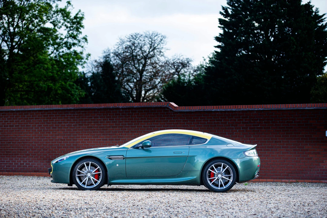2010 Aston Martin V8 Vantage (2006-2017) - Image 10 of 24