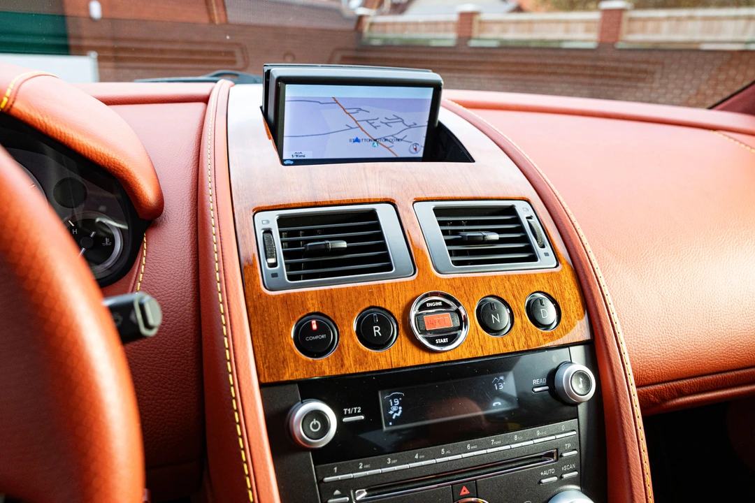 2010 Aston Martin V8 Vantage (2006-2017) - Image 20 of 24