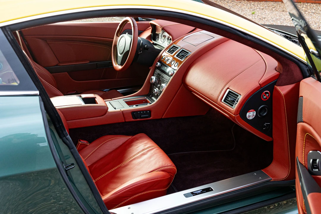 2010 Aston Martin V8 Vantage (2006-2017) - Image 18 of 24