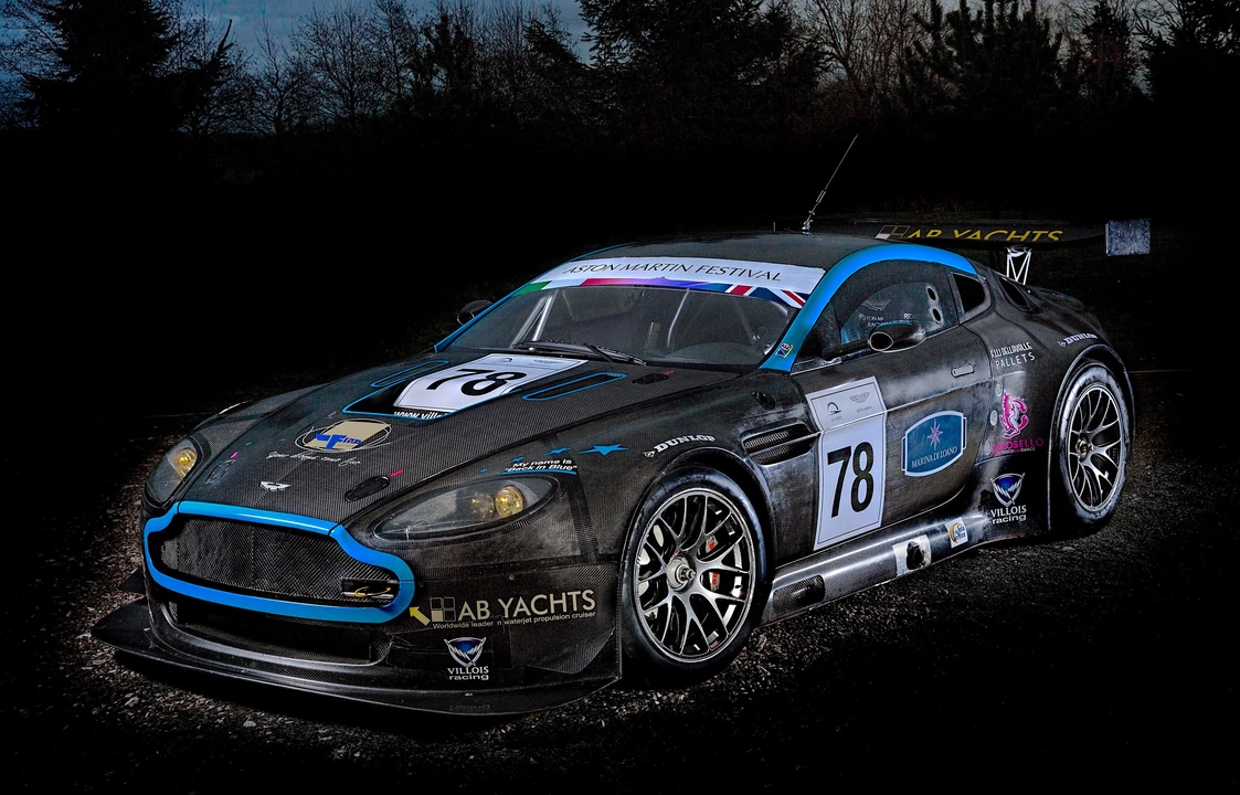 2010 Aston Martin V8 Vantage (2006-2017) - Image 3 of 31