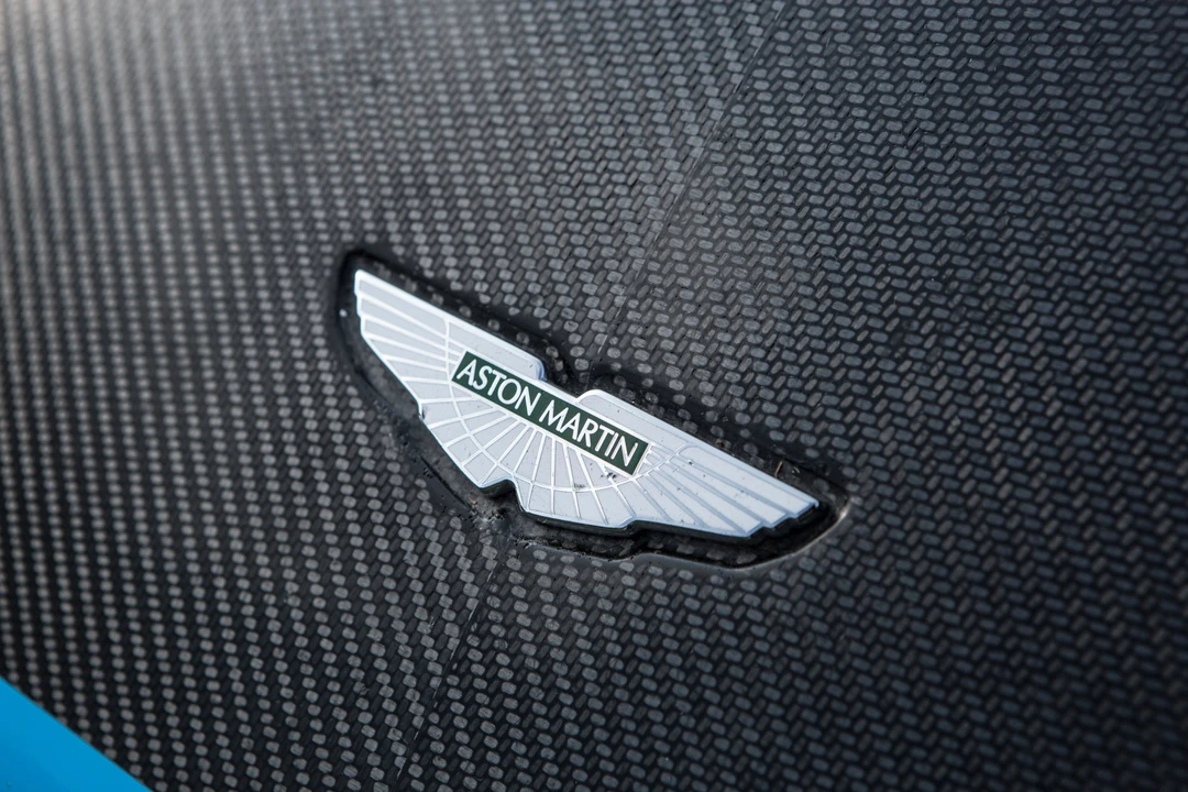 2010 Aston Martin V8 Vantage (2006-2017) - Image 9 of 31