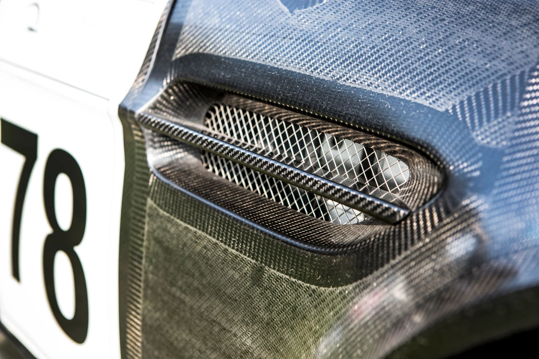 2010 Aston Martin V8 Vantage (2006-2017) - Image 14 of 31