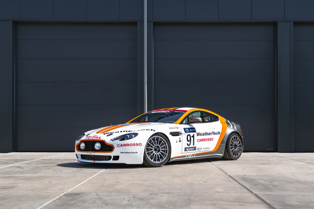 2010 Aston Martin V8 Vantage (2006-2017) - Image 13 of 31